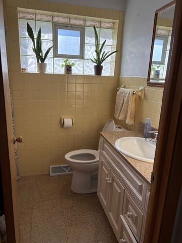 312 N Reuter Drive, Arlington Heights, IL 60005