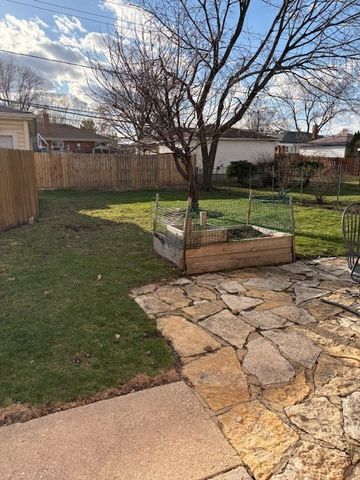 312 N Reuter Drive, Arlington Heights, IL 60005