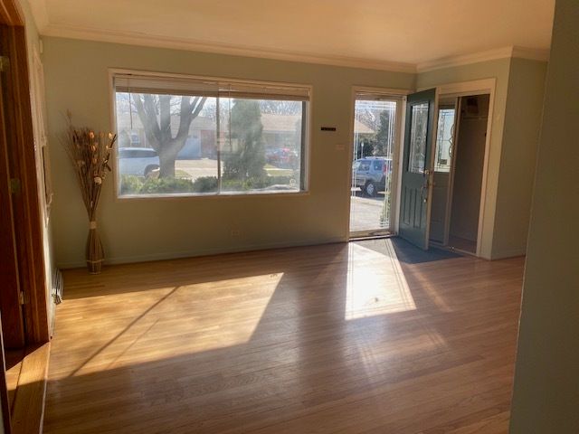 312 N Reuter Drive, Arlington Heights, IL 60005