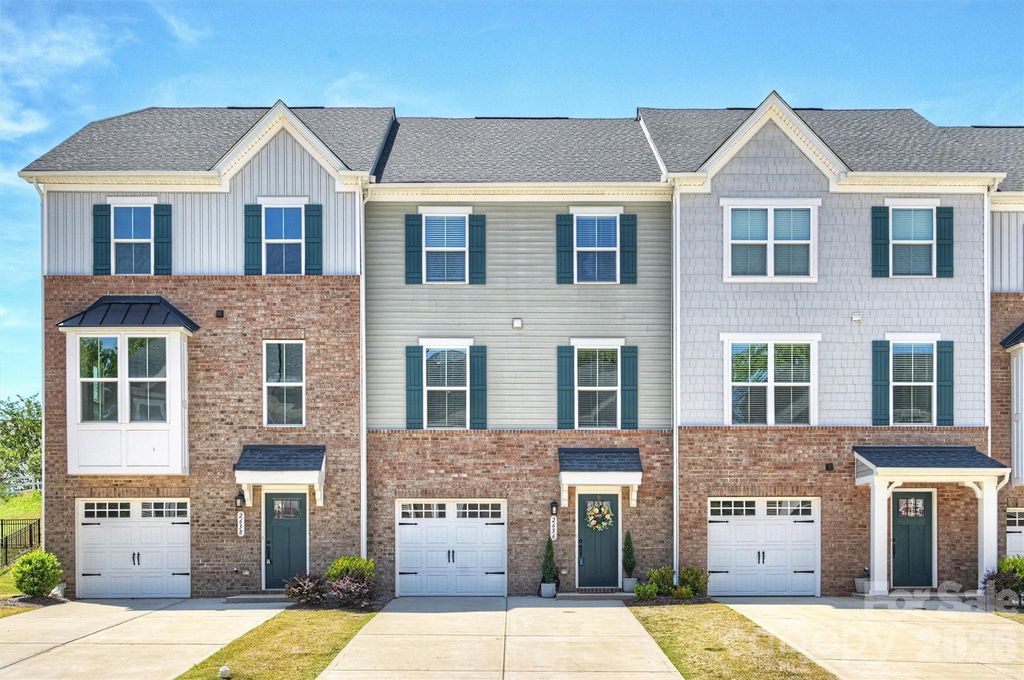 2636 Grantham Place Drive 52, Fort Mill, SC 29715