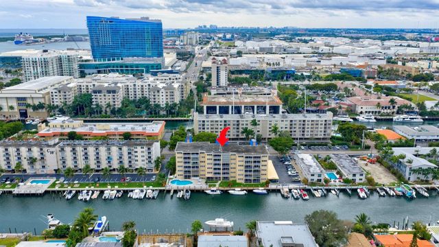 1617 SE 15th Street, Fort Lauderdale, FL 33316