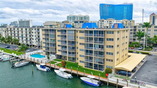 1617 SE 15th Street, Fort Lauderdale, FL 33316