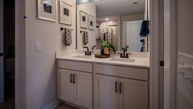 511 Hartmann Landing Way, Lebanon, TN 37090