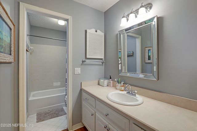 1242 WILD TURKEY Court, St. Johns, FL 32259