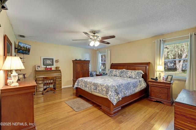 1242 WILD TURKEY Court, St. Johns, FL 32259