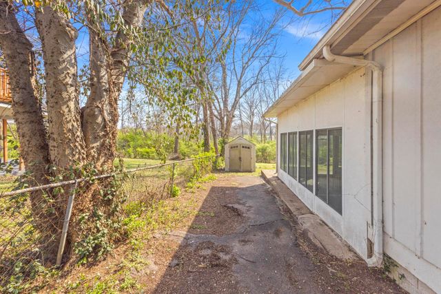 1917 Louanne Dr, Nashville, TN 37217