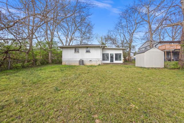 1917 Louanne Dr, Nashville, TN 37217