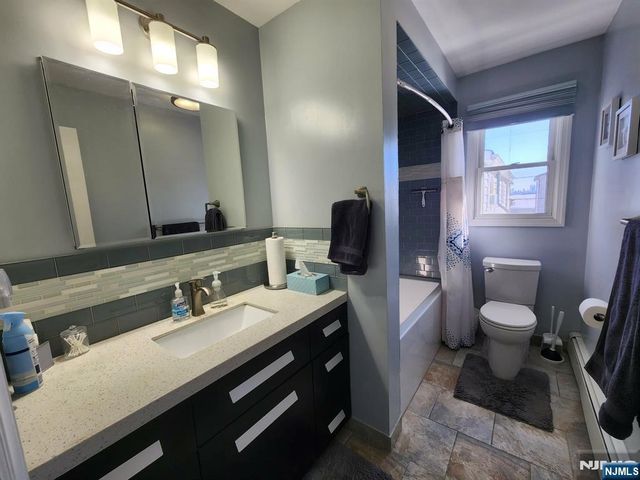 830 Pennsylvania Avenue, Lyndhurst, NJ 07071