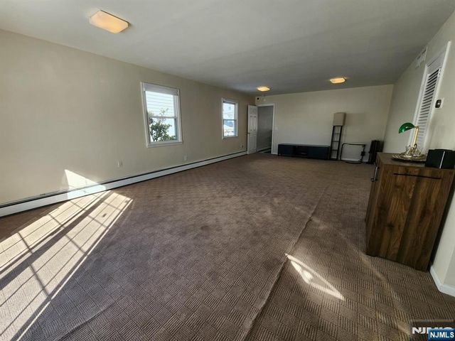 830 Pennsylvania Avenue, Lyndhurst, NJ 07071