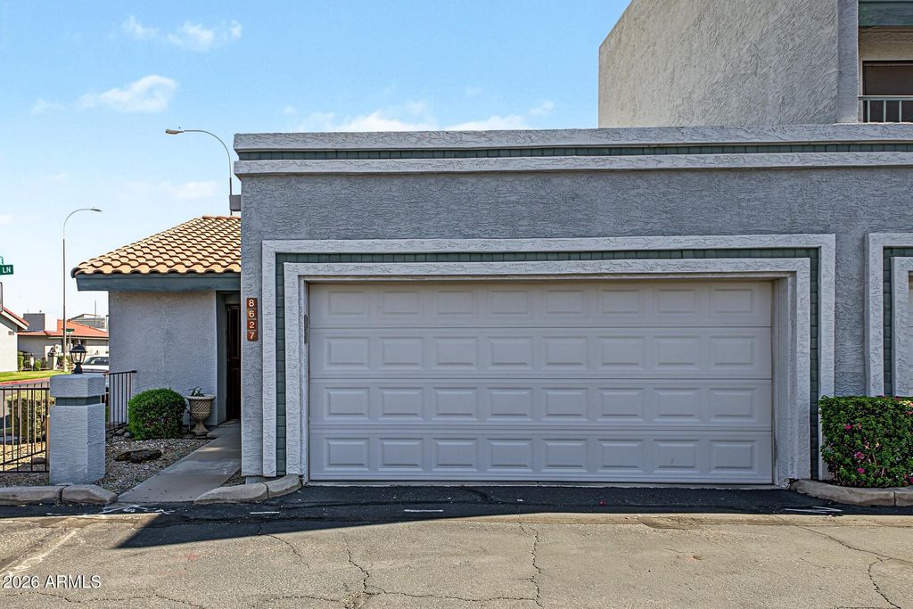 8627 N SHADOW Lane, Peoria, AZ 85345 — exterior