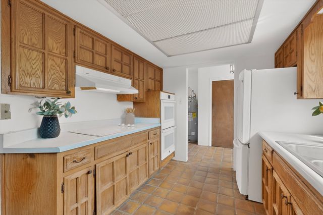 31 Entrada, Santa Fe, NM 87507