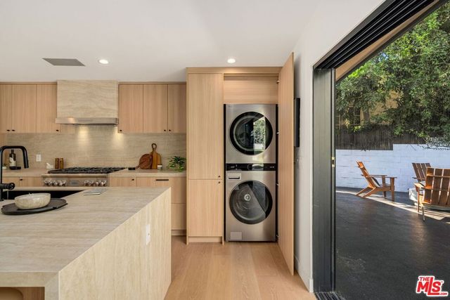 2229 Willetta Street, Los Angeles, CA 90068