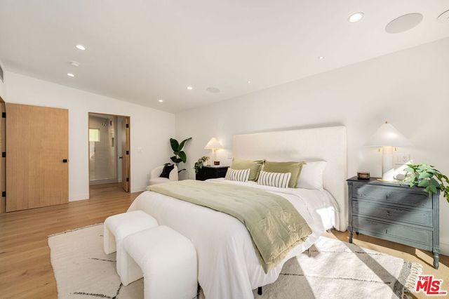 2229 Willetta Street, Los Angeles, CA 90068