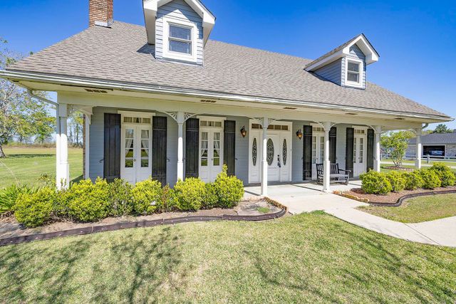 104 Talbot Dr, Houma, LA 70360