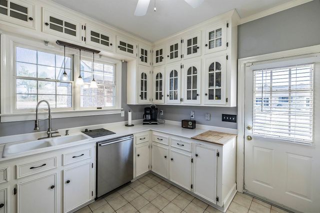 104 Talbot Dr, Houma, LA 70360