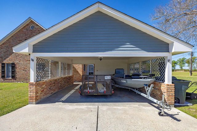 104 Talbot Dr, Houma, LA 70360