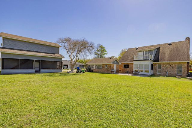 104 Talbot Dr, Houma, LA 70360