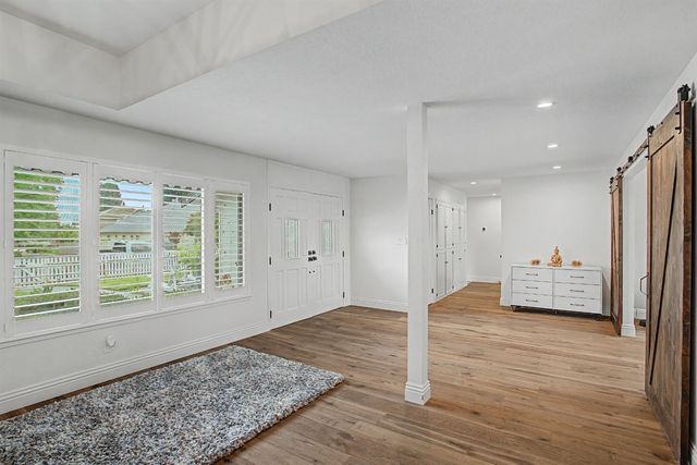 2707 Latham Dr, Sacramento, CA 95864