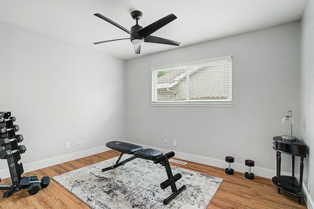 2707 Latham Dr, Sacramento, CA 95864