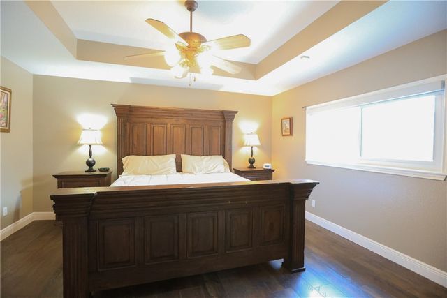 1408 Encino Ave, Alice, TX 78332