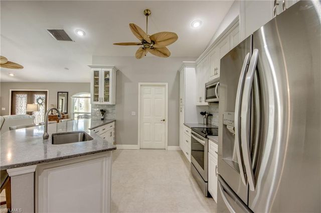 2301 SW 28th LN, Cape Coral, FL 33914