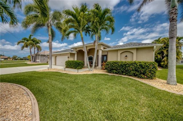 2301 SW 28th LN, Cape Coral, FL 33914