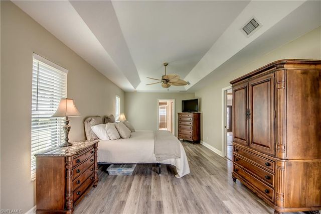 2301 SW 28th LN, Cape Coral, FL 33914