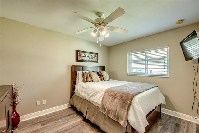 2301 SW 28th LN, Cape Coral, FL 33914