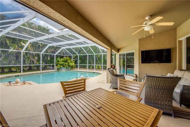 2301 SW 28th LN, Cape Coral, FL 33914