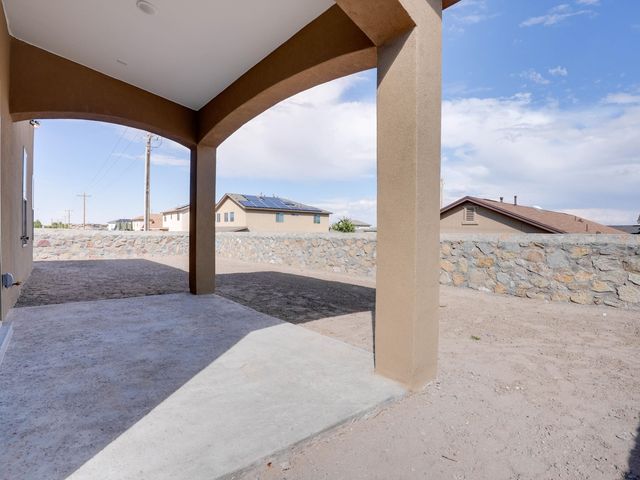 392 FRODSHAM Street, Horizon City, TX 79928