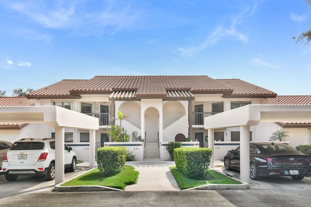 6040 SE Martinique Dr 201, Stuart, FL 34997