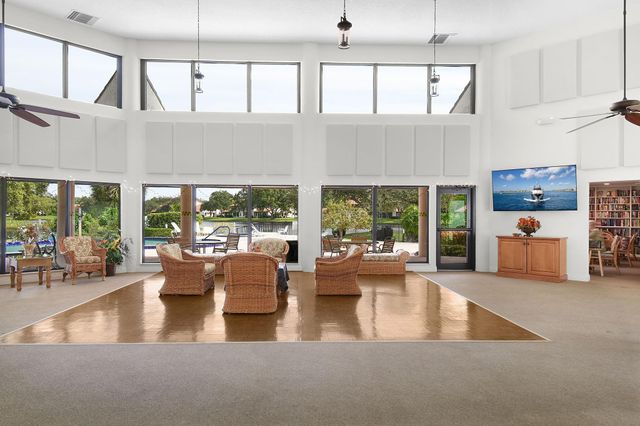 6040 SE Martinique Dr 201, Stuart, FL 34997