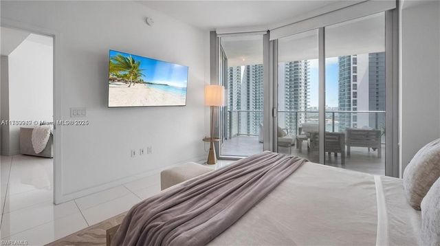 851 1 AVE E # 3303, Miami, FL 33132