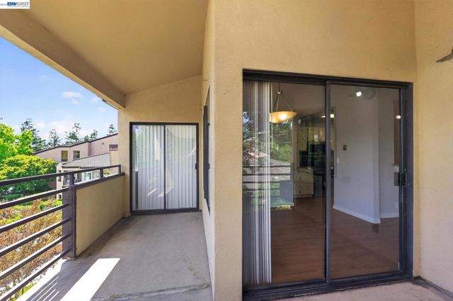 39109 Guardino Dr 341, Fremont, CA 94538