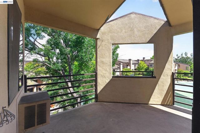 39109 Guardino Dr 341, Fremont, CA 94538