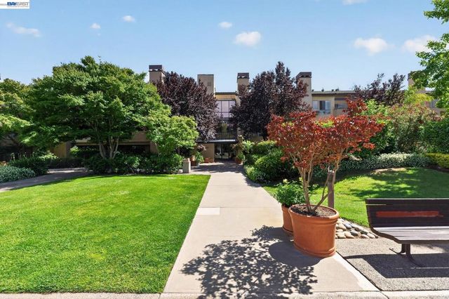 39109 Guardino Dr 341, Fremont, CA 94538