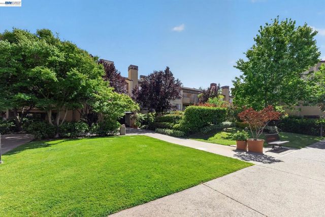 39109 Guardino Dr 341, Fremont, CA 94538