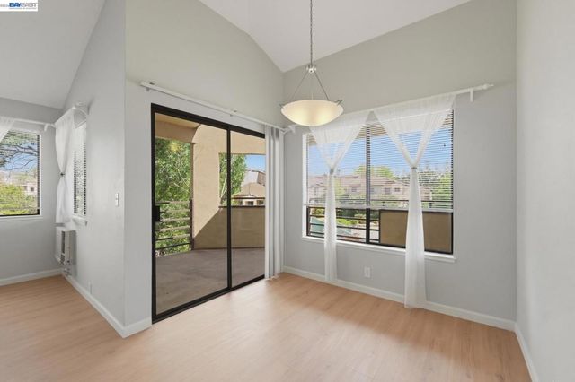 39109 Guardino Dr 341, Fremont, CA 94538