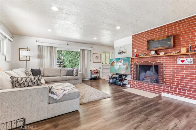 1429 Kellogg Avenue, Corona, CA 92879