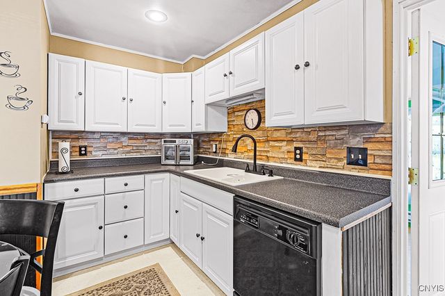 906 Dewitt Lane, Rome, NY 13440
