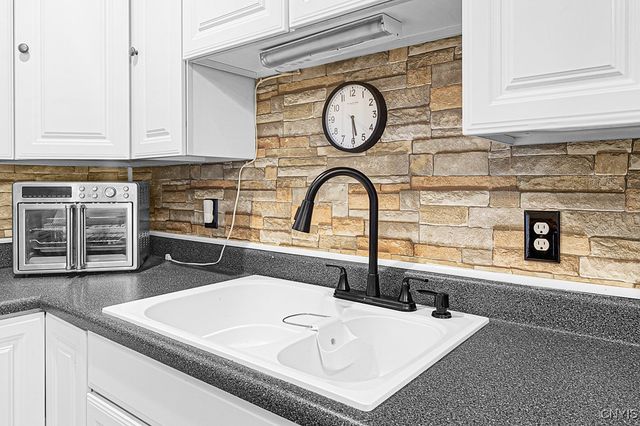 906 Dewitt Lane, Rome, NY 13440