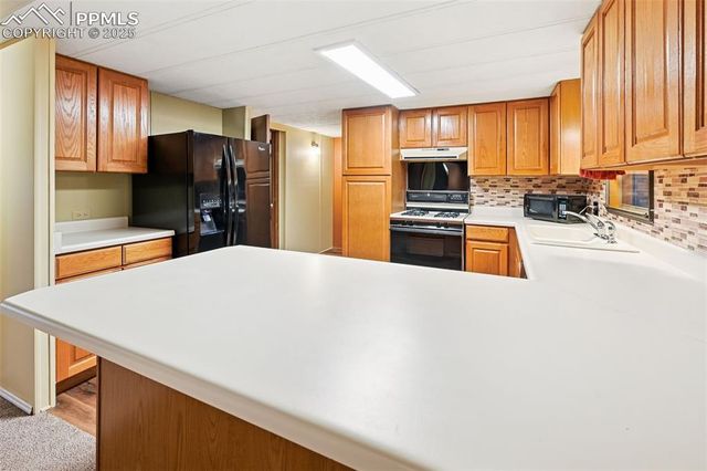 30 Shangra La Drive, Colorado Springs, CO 80907