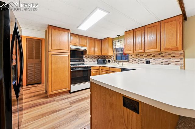 30 Shangra La Drive, Colorado Springs, CO 80907