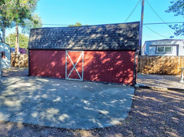 30 Shangra La Drive, Colorado Springs, CO 80907