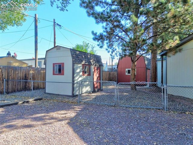 30 Shangra La Drive, Colorado Springs, CO 80907