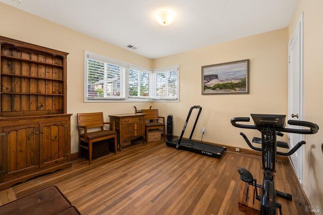 375 Florence Ave, Sebastopol, CA 95472