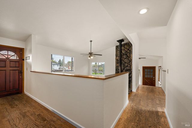 375 Florence Ave, Sebastopol, CA 95472