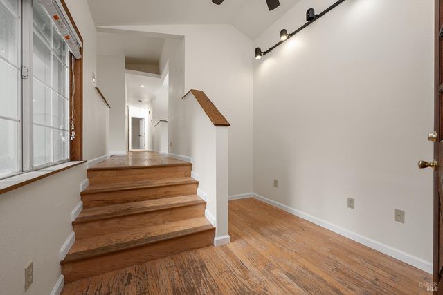 375 Florence Ave, Sebastopol, CA 95472