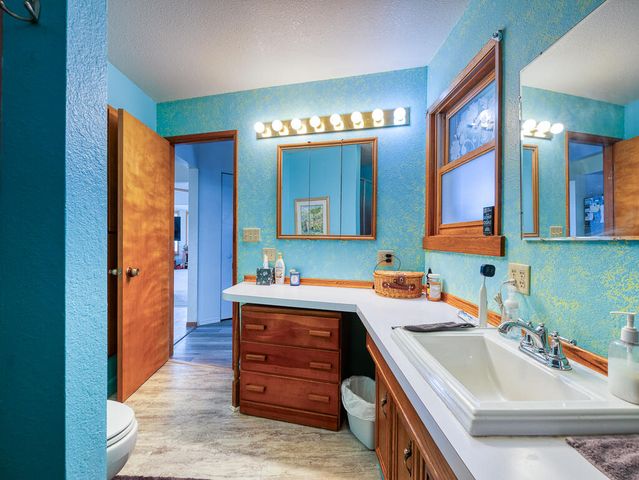 4000 Lower Klamath Lake Road, Klamath Falls, OR 97603