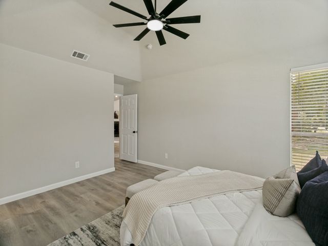 1653 Crosshaven Drive, Lewisville, TX 75077
